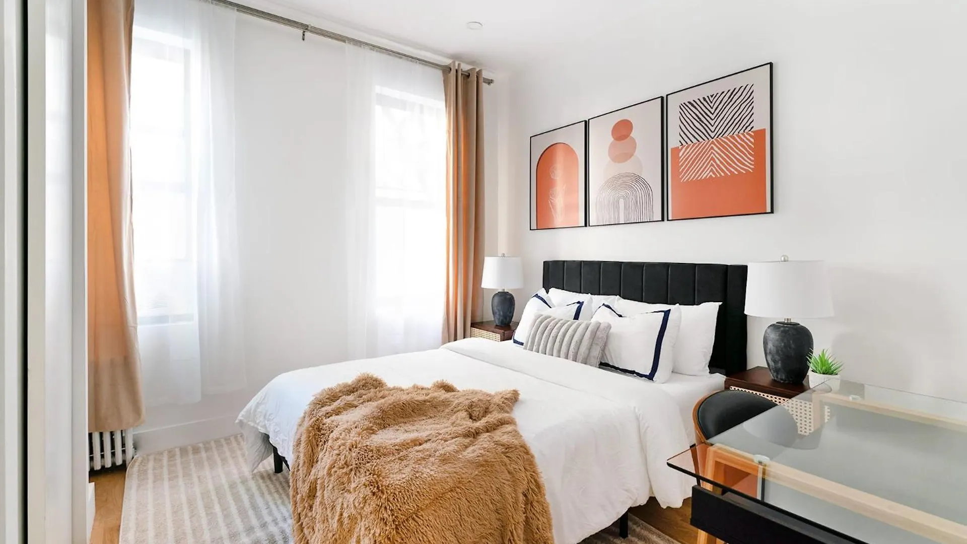Επικοινωνία με το 1290-3 New Renovated 2 Bedrooms In Ues